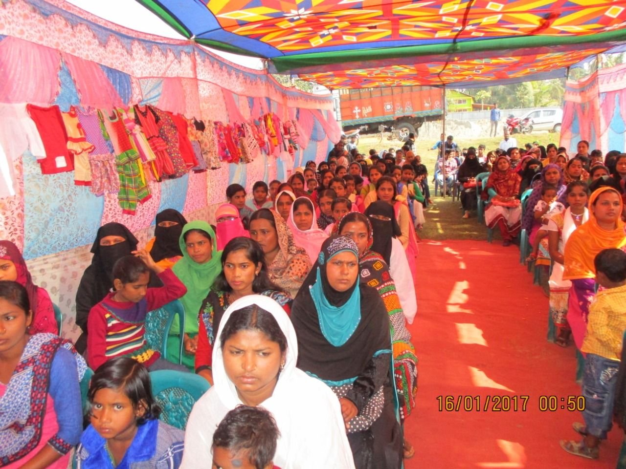 Students at the Silai se Kamai Tak center