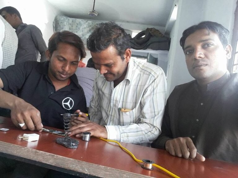Mobile Repair Workshops — Pic 1